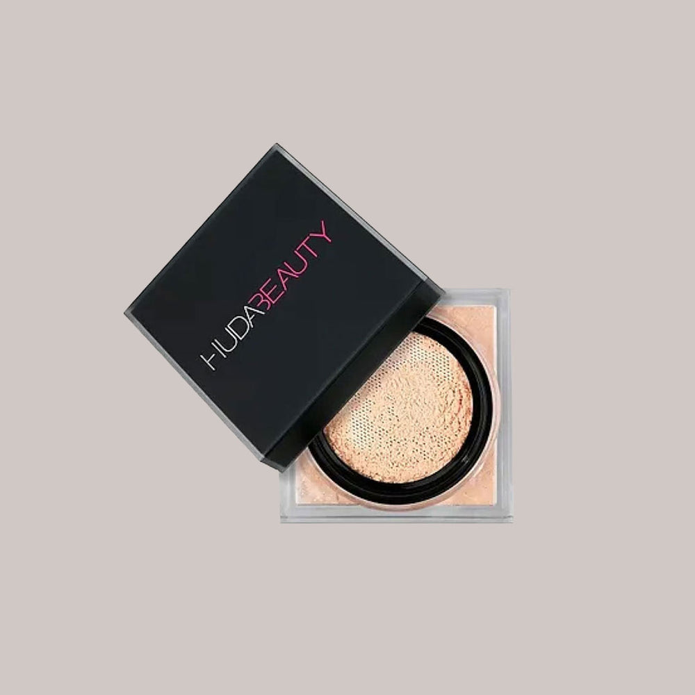
                      
                        Huda Beauty Easy Bake Loose Powder
                      
                    